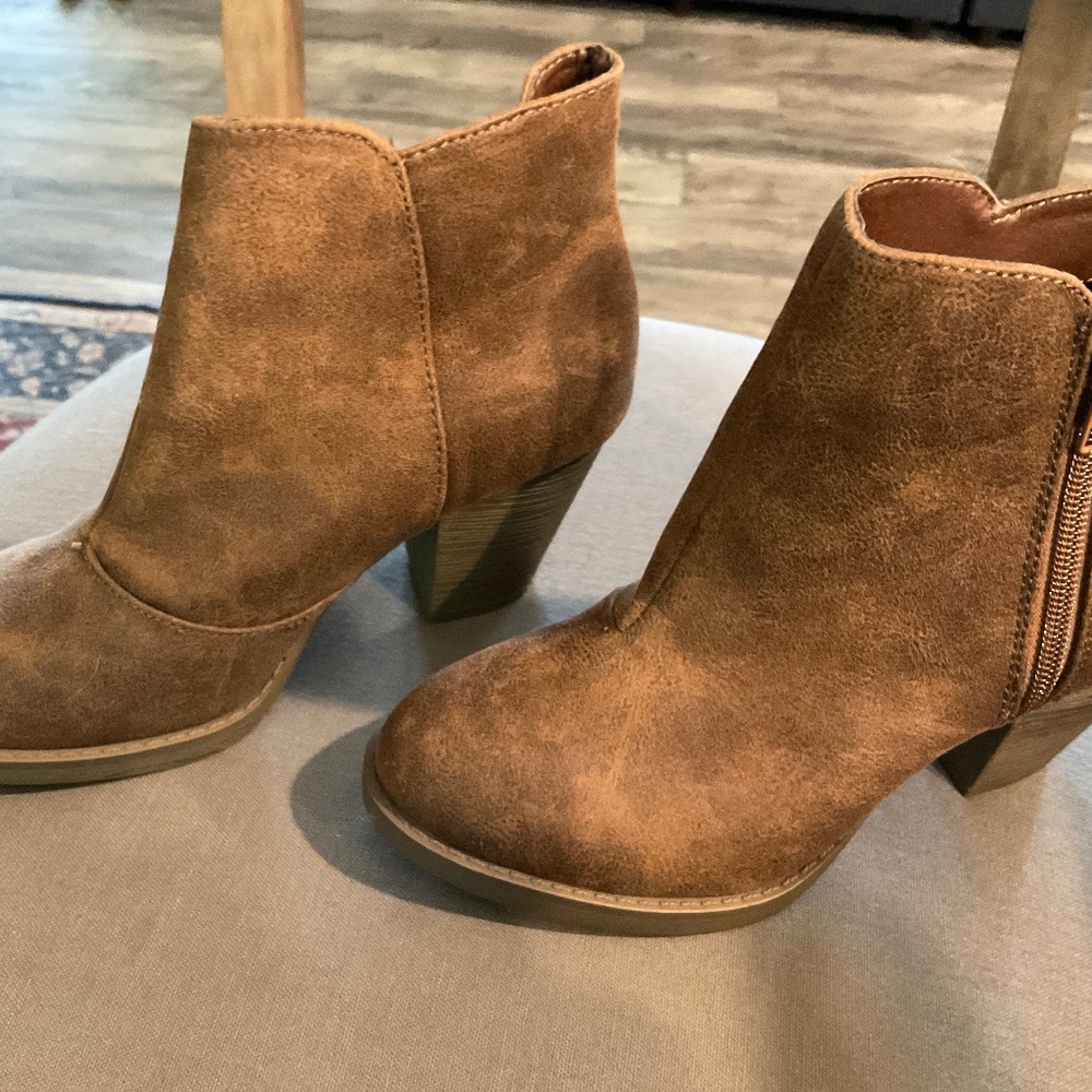 Natural Reflections Boots - image 1